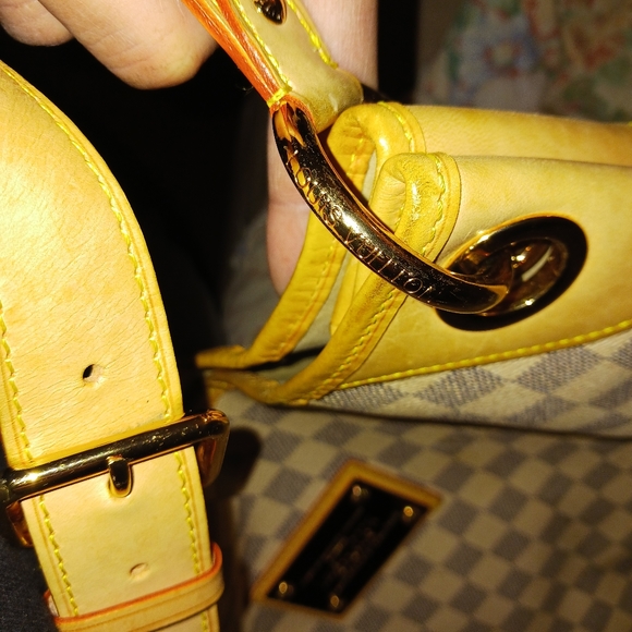 LOUIS VUITTON BAG - Picture 6 of 8
